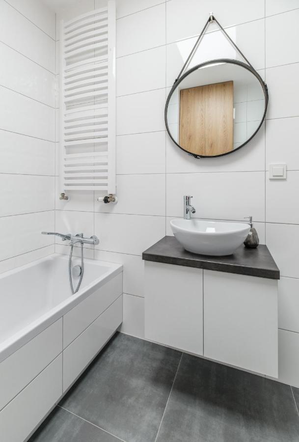Warsaw Inside Business Centre Apartment Exterior foto