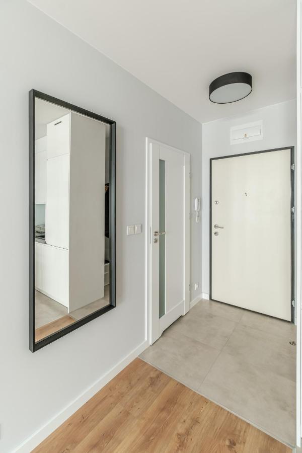 Warsaw Inside Business Centre Apartment Exterior foto